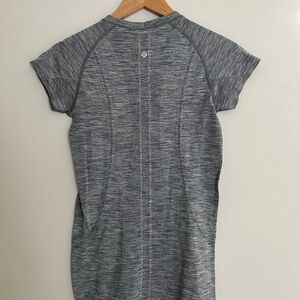 Lululemon Swiftly Tech Short Sleeve